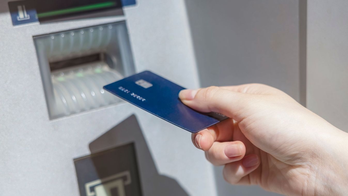 Bankszámladíjak csökkentése: kiderült, mennyi pénz marad a magyarok zsebében