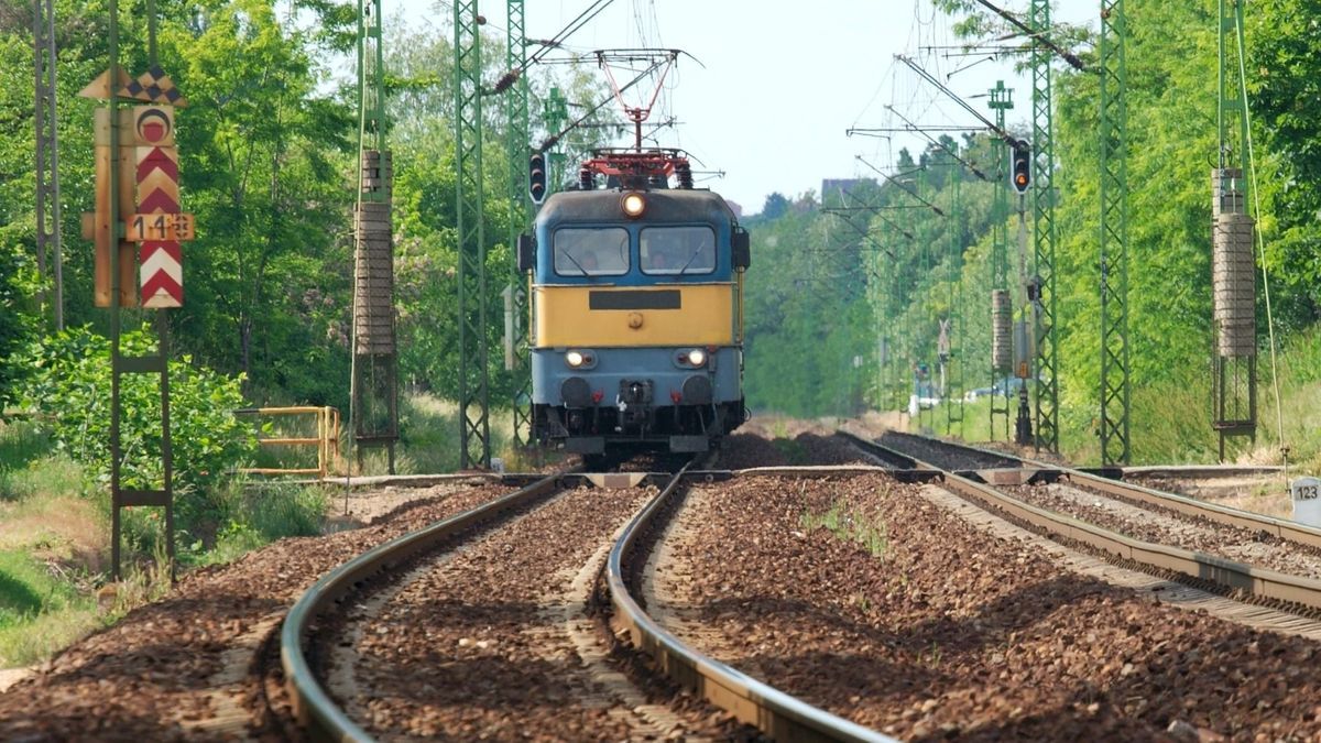 menetrendváltozás, Szolnok