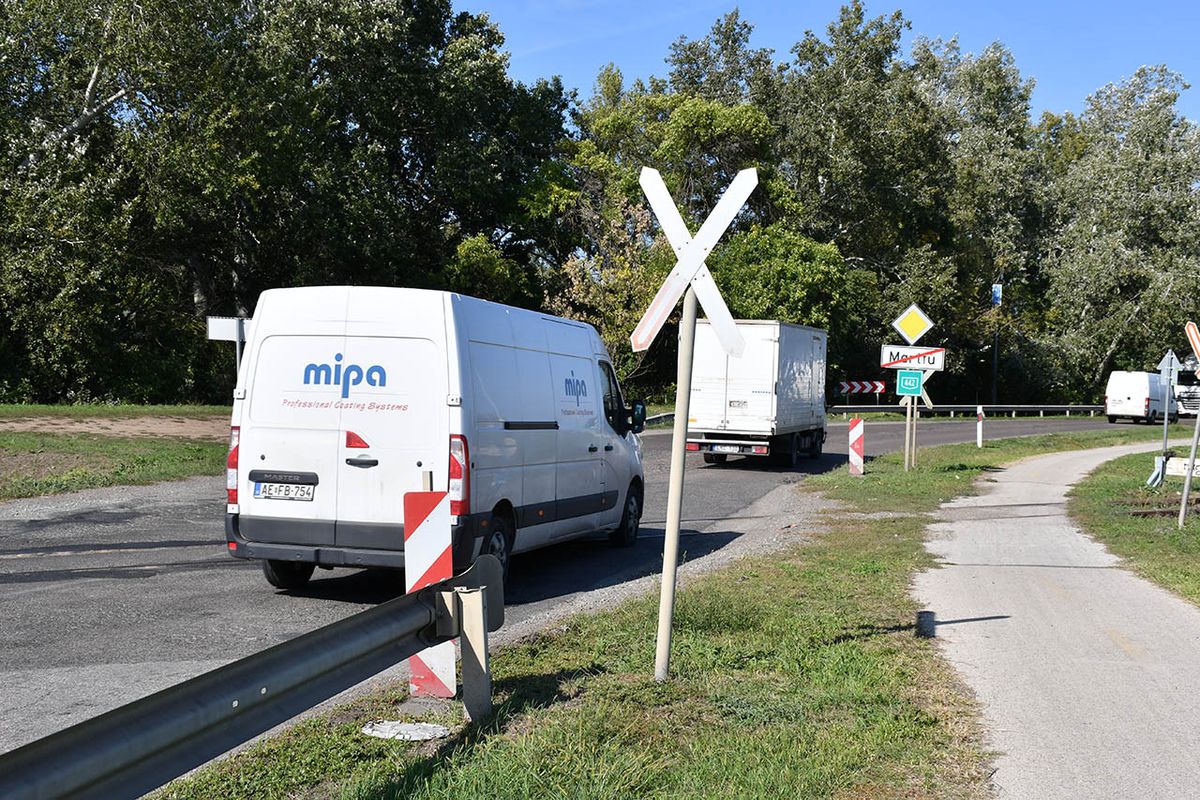 Elmozdulni látszik a martfűi kamionparkoló ügye