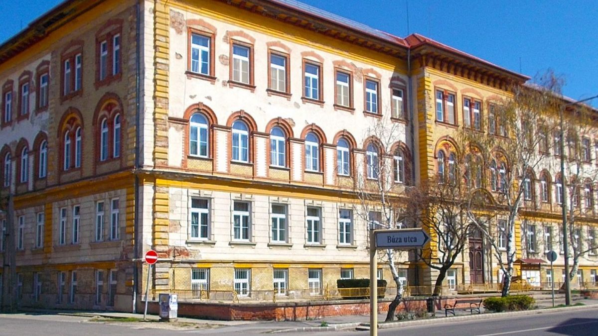 Teleki Blanka Gimnázium felújítása