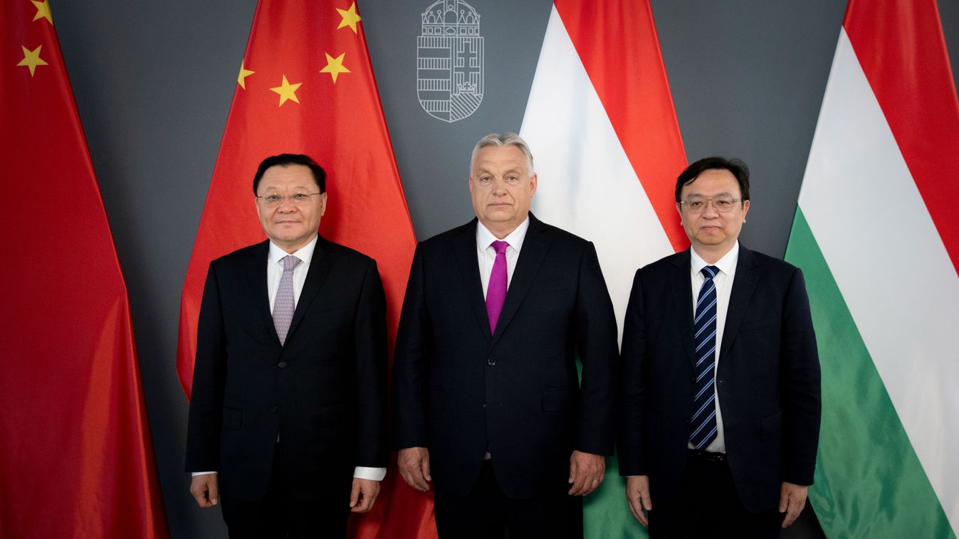 Orbán Viktor: a jövő autóit is Magyarországon fogják gyártani (videó)