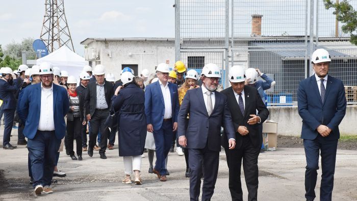 Teljesen megújult a leégett jászberényi trafóház