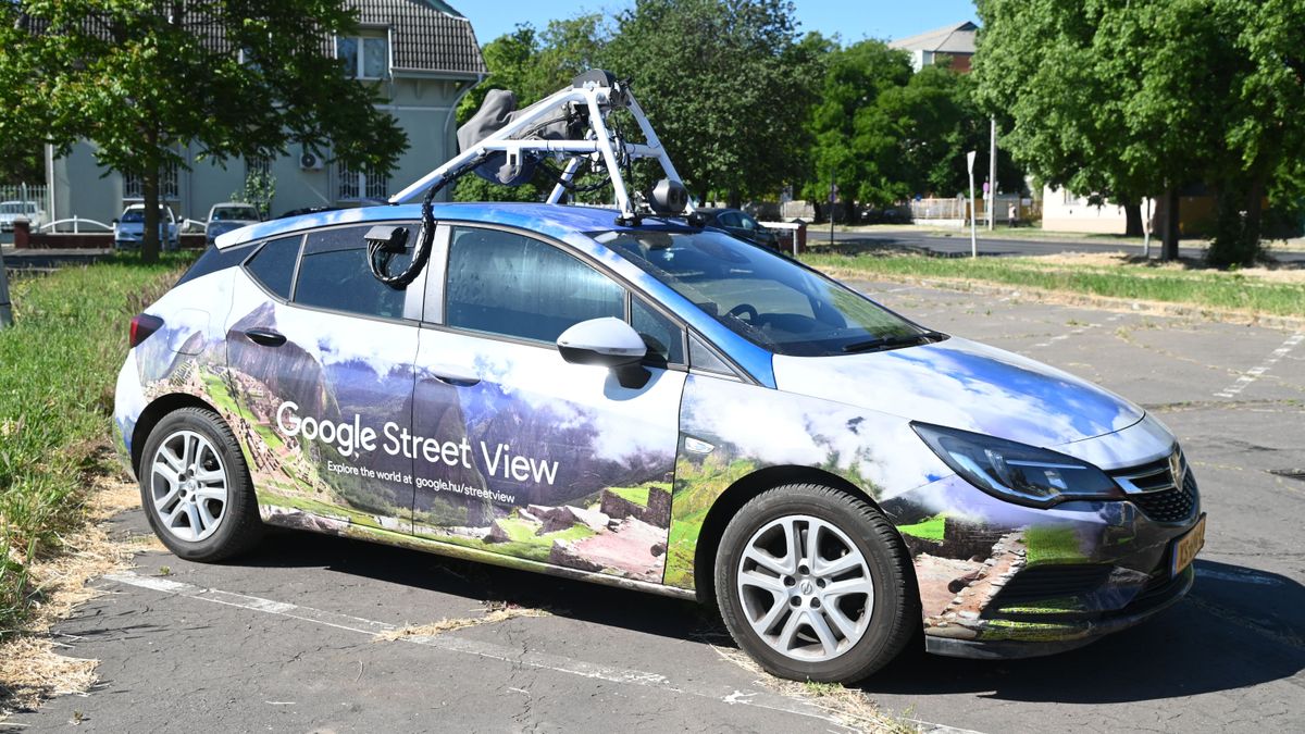 Google-autó Szolnokon