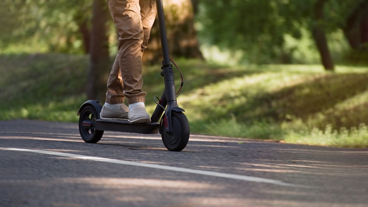 rollerrel közlekedő