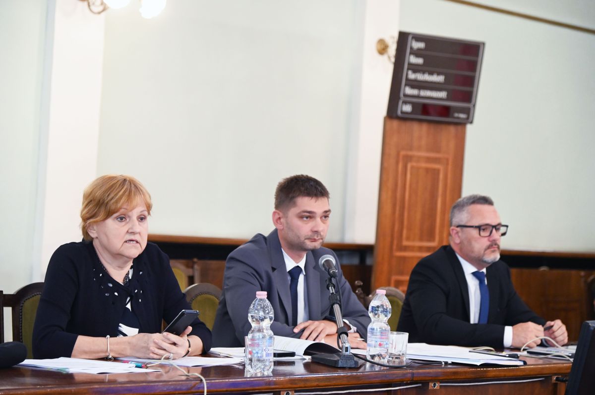 Jász-Nagykun-Szolnok Vármegyei Közgyűlés ülés