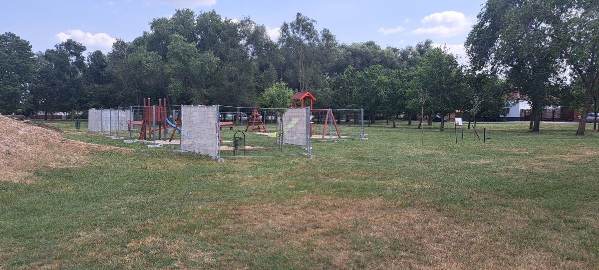 Galambos Park felújítása