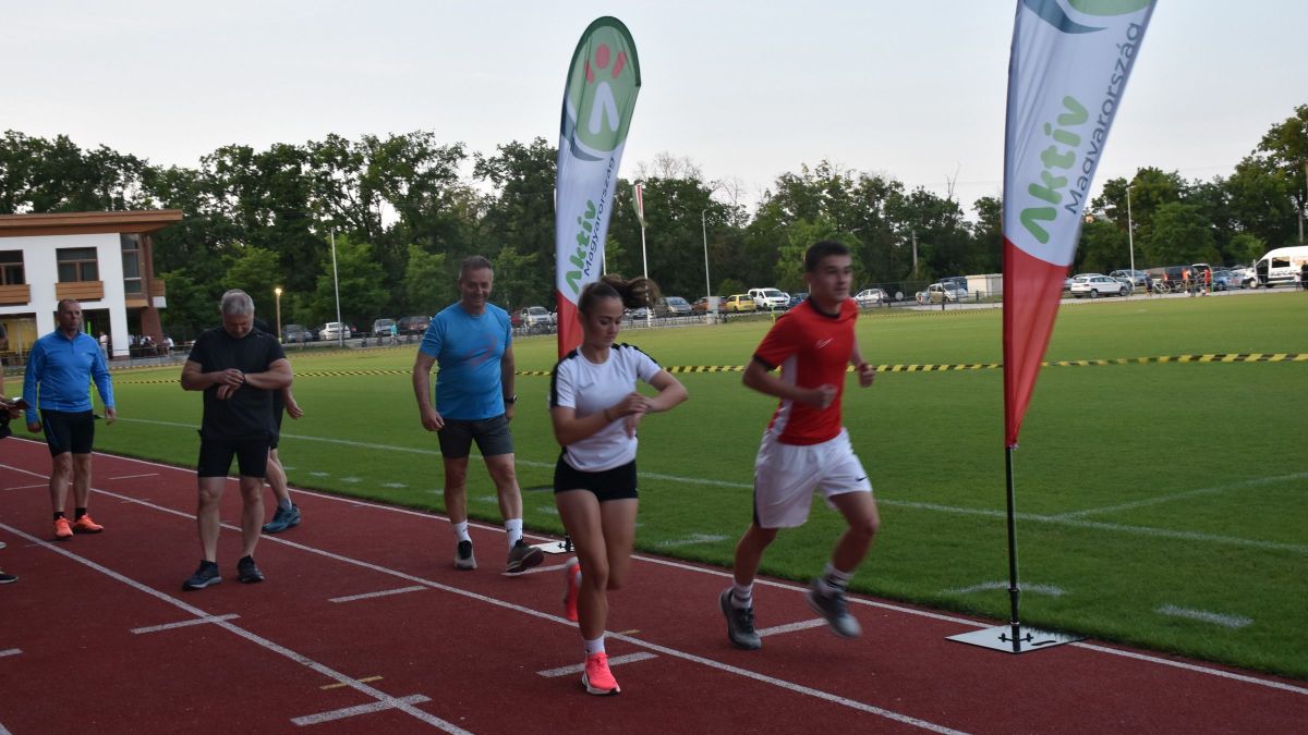 Sportágkavalkáddal várták a mozogni vágyókat Karcagon – galériával