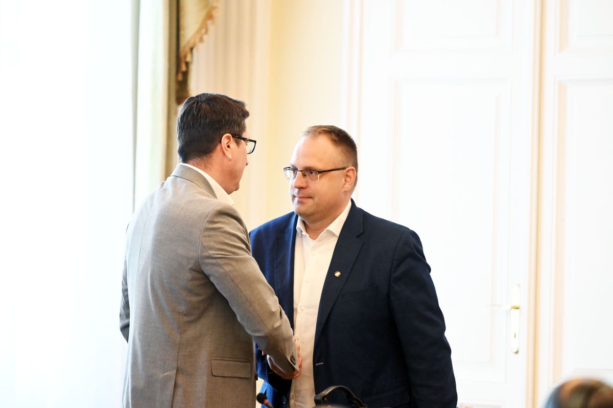 szolnoki közgyűlés