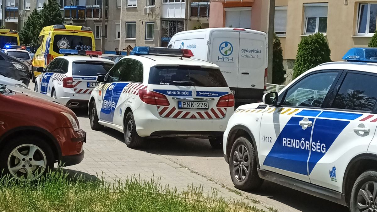 Rendőrök lepték el a szolnoki lakótelepet – gyilkosság történhetett a Karczag László utcában