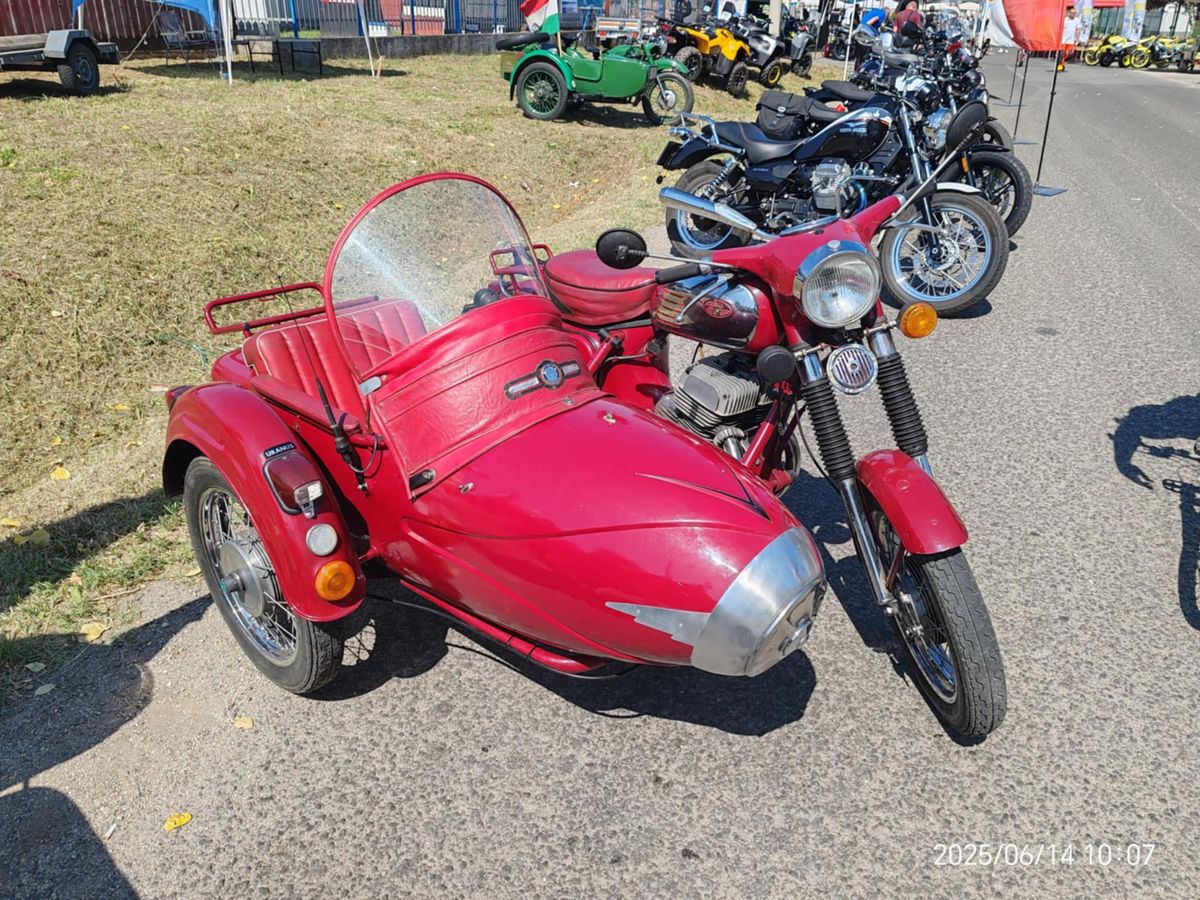 biztonságos motorozás