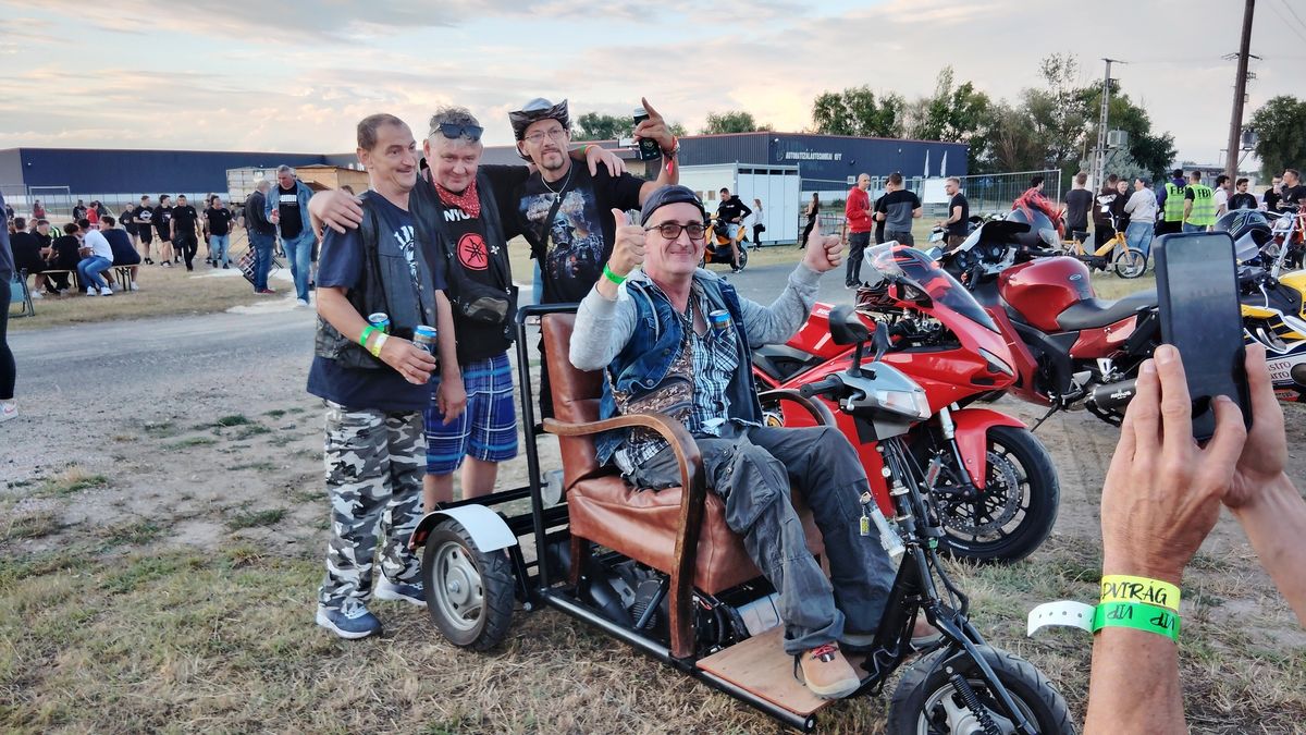 Motofotel, a Griff Nemzetközi Motoros Találkozó háromkerekű csodája
