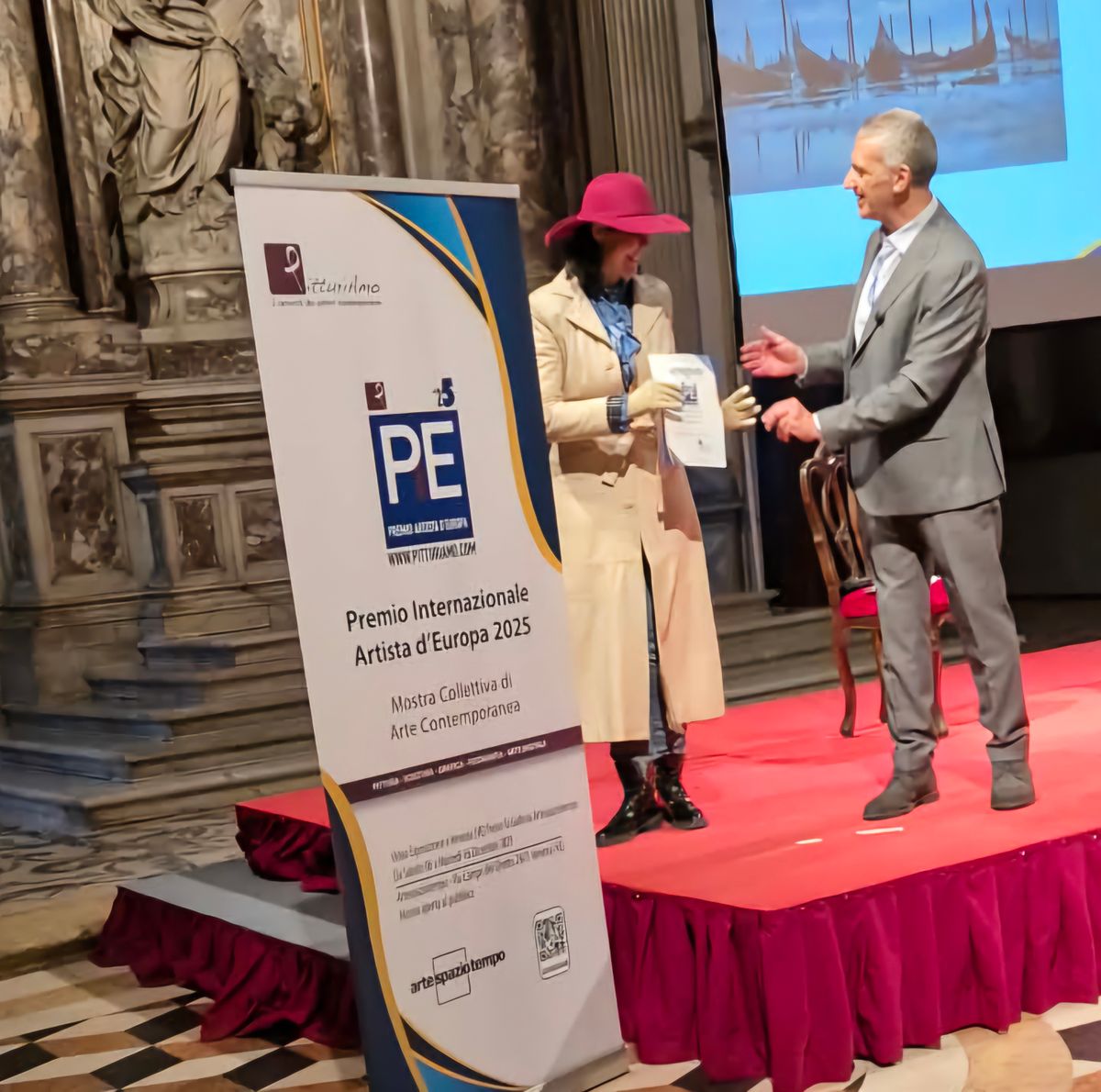 Aradi Gabriella kortárs szolnoki festőművész