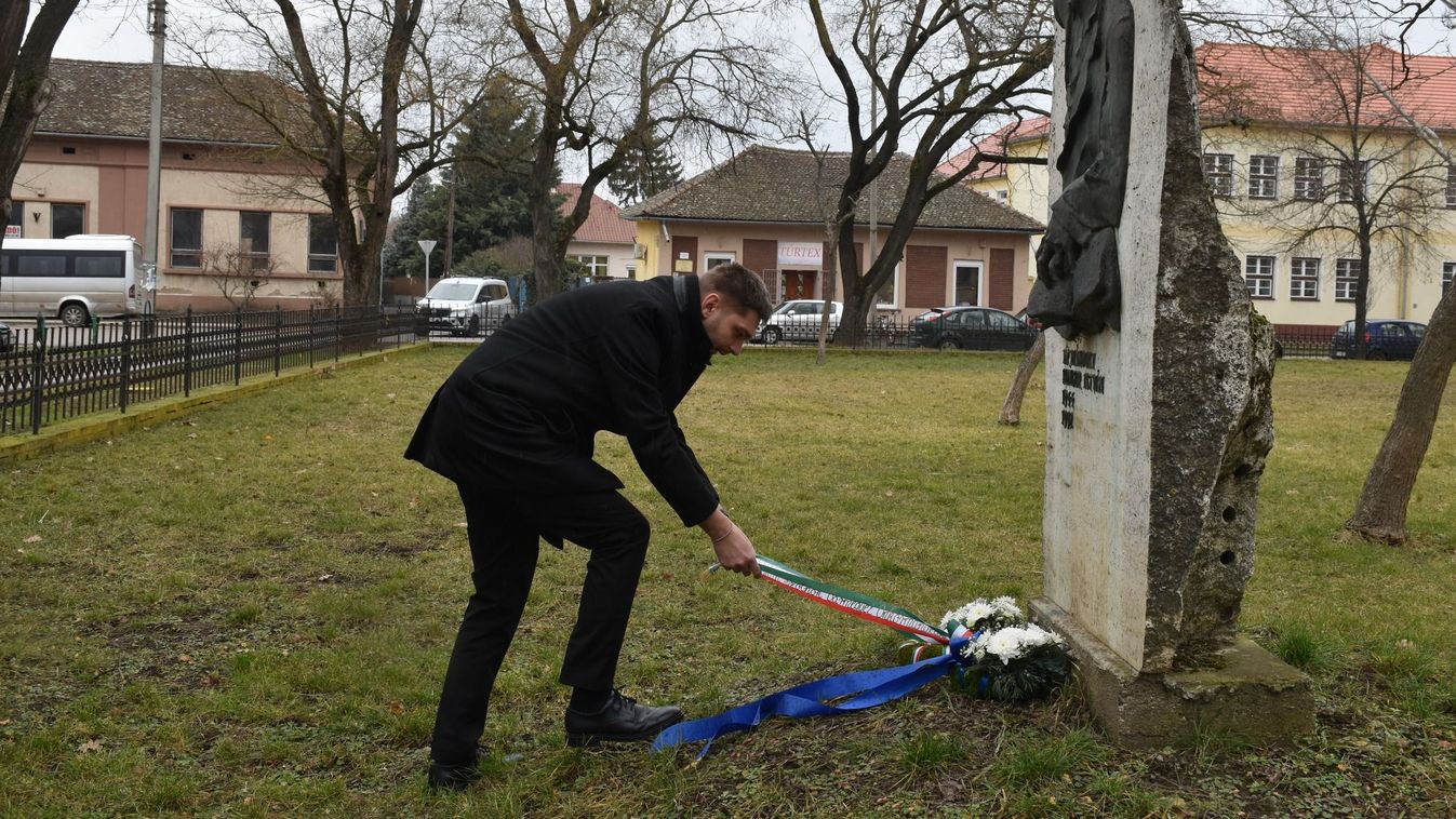 Karcagon emlékeztek a kunok kutatójára születésének 82. évfordulóján