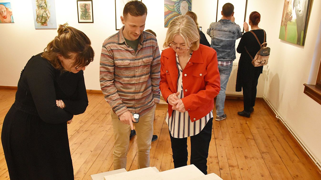 Különleges tárlat nyílt Jászberény szívében – galériával