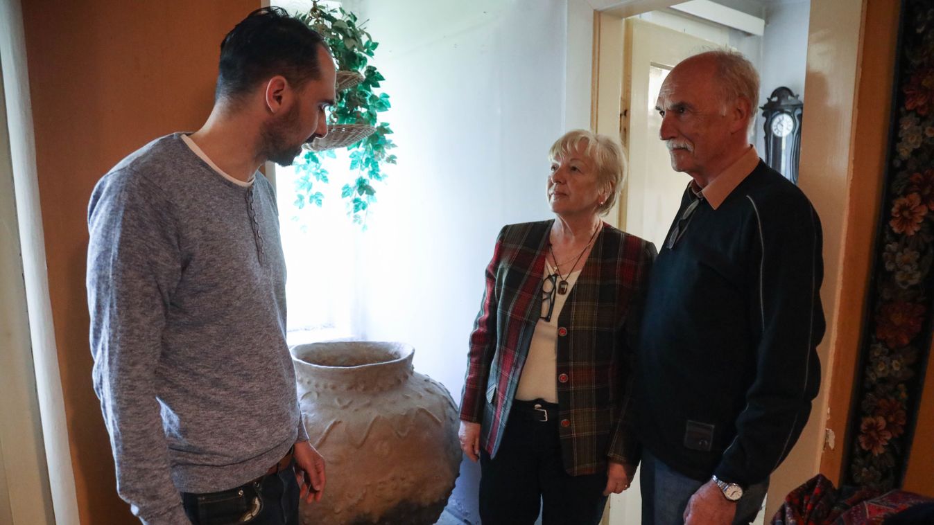 Múlt és jövő, kéz a kézben